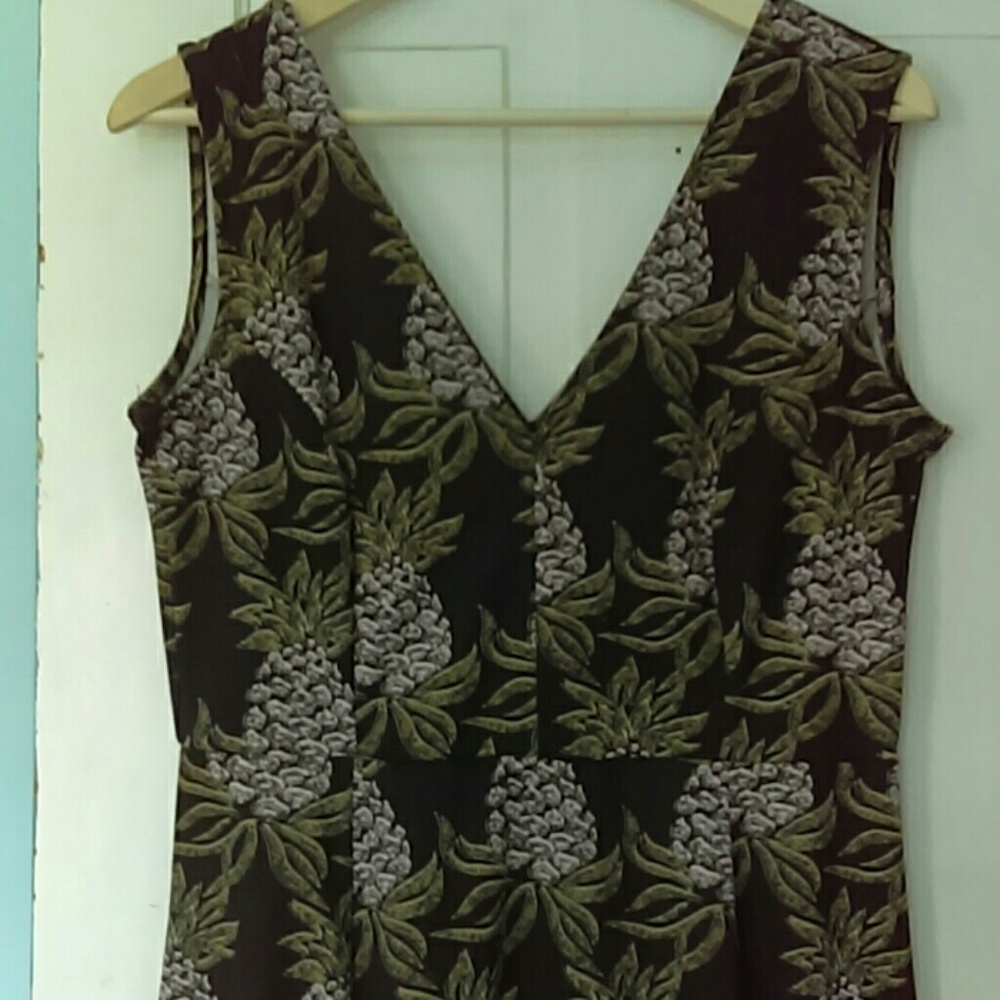 Dress - Picture 2 of 2